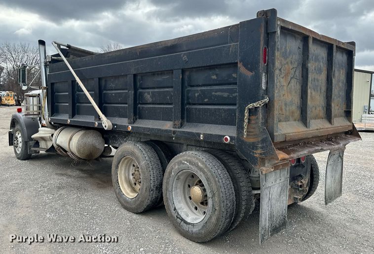 image for item NM9165 1984 Kenworth W900  dump truck
