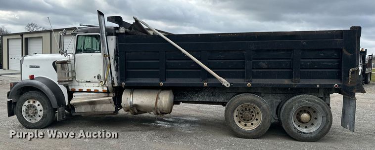 image for item NM9165 1984 Kenworth W900  dump truck