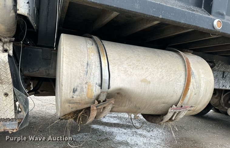 image for item NM9165 1984 Kenworth W900  dump truck