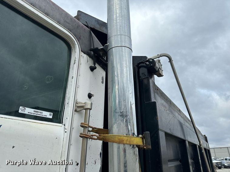 image for item NM9165 1984 Kenworth W900  dump truck