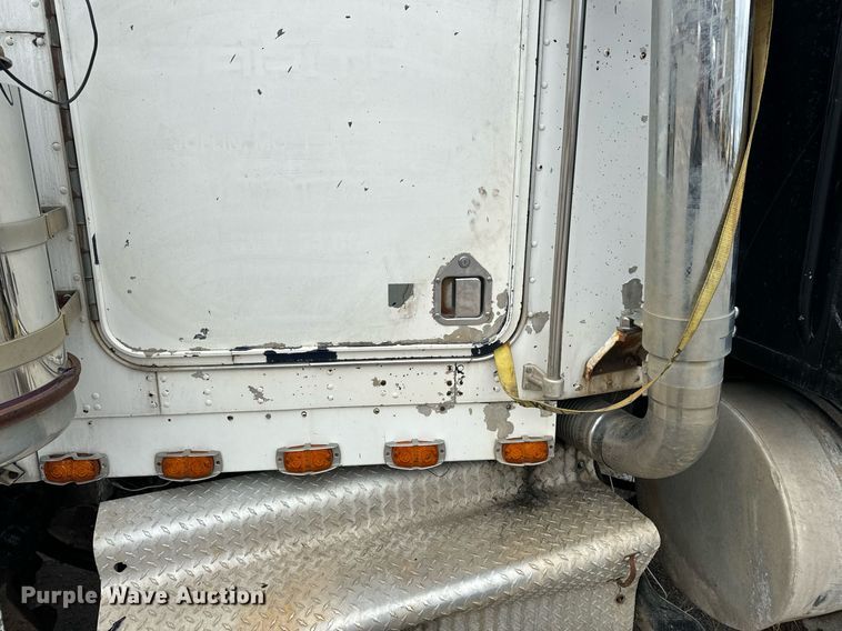 image for item NM9165 1984 Kenworth W900  dump truck