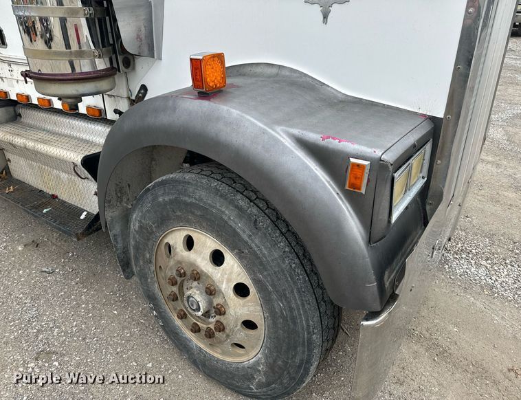 image for item NM9165 1984 Kenworth W900  dump truck