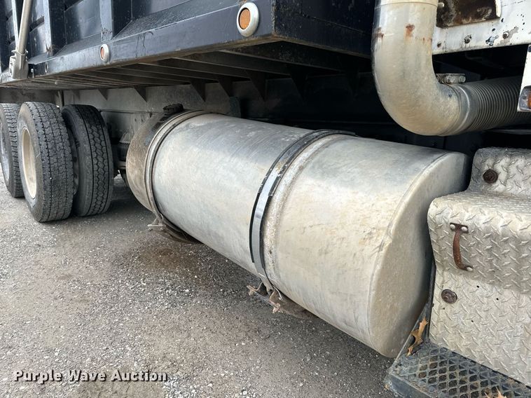 image for item NM9165 1984 Kenworth W900  dump truck