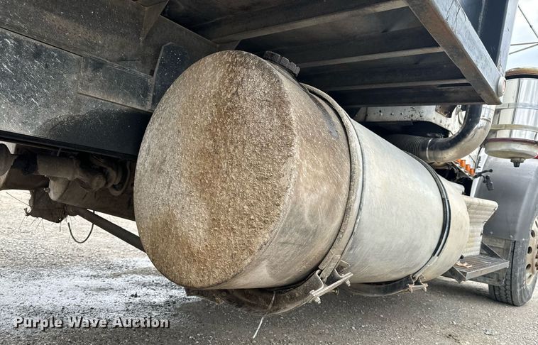 image for item NM9165 1984 Kenworth W900  dump truck