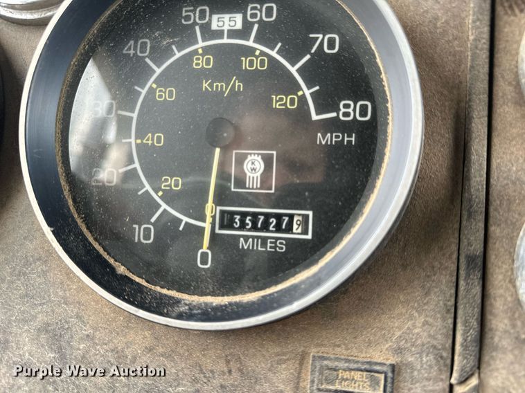 image for item NM9165 1984 Kenworth W900  dump truck