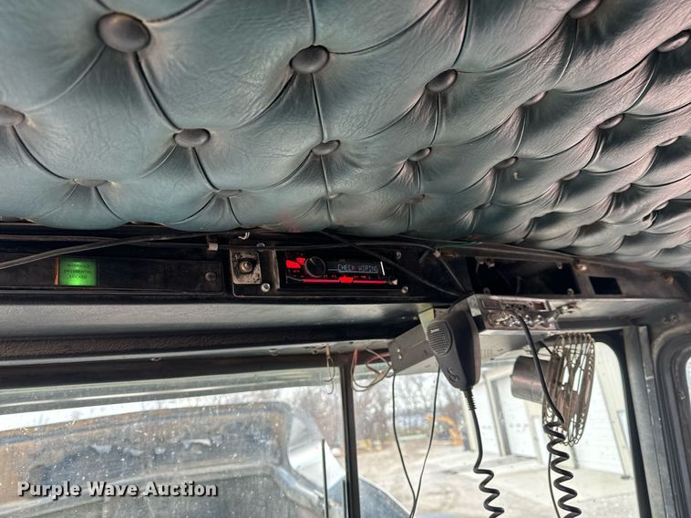 image for item NM9165 1984 Kenworth W900  dump truck