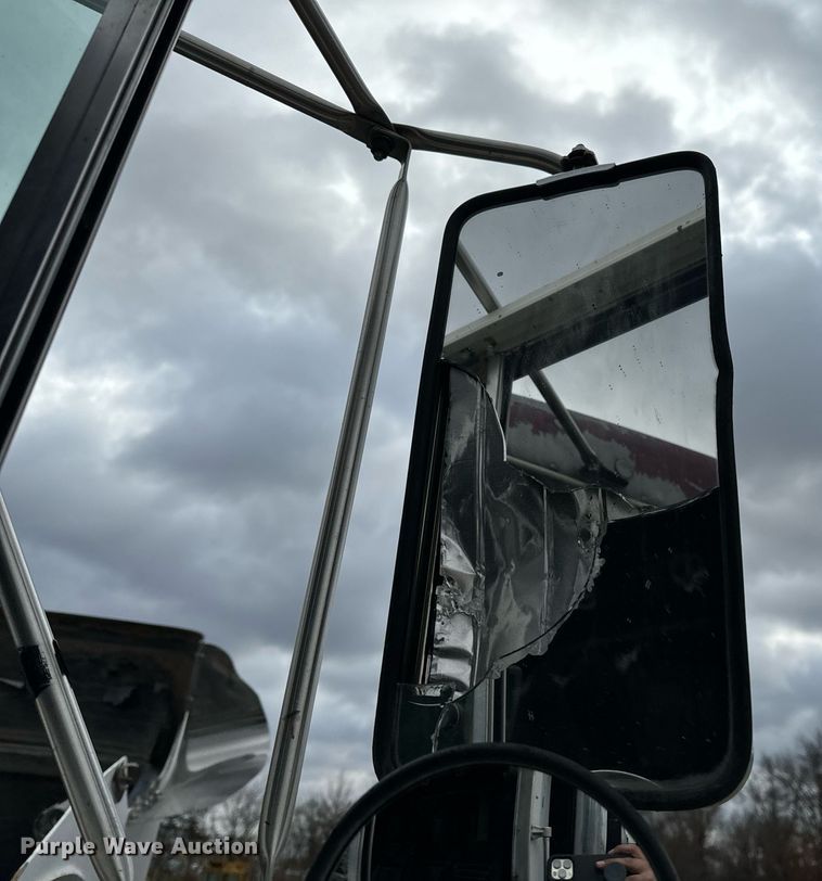 image for item NM9165 1984 Kenworth W900  dump truck