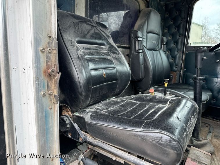 image for item NM9165 1984 Kenworth W900  dump truck