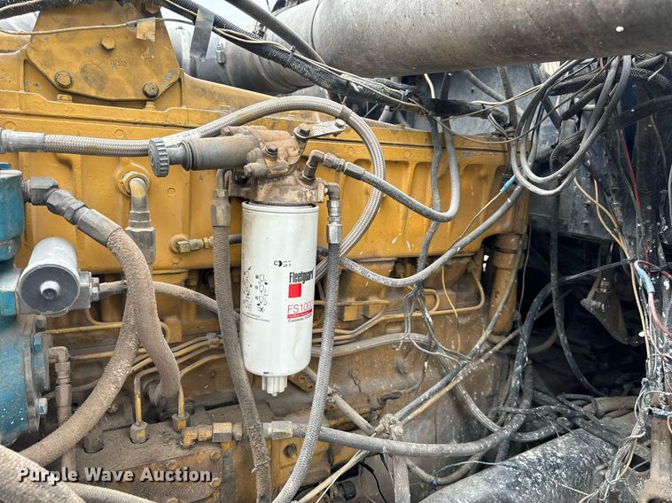 image for item NM9165 1984 Kenworth W900  dump truck