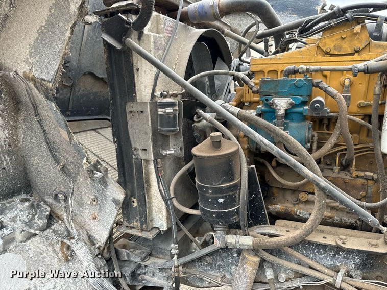 image for item NM9165 1984 Kenworth W900  dump truck