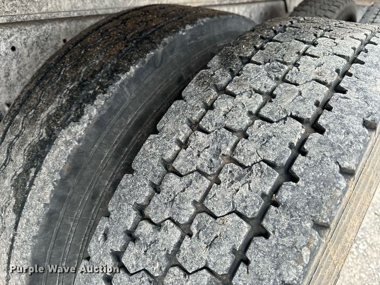 image for item NM9165 1984 Kenworth W900  dump truck