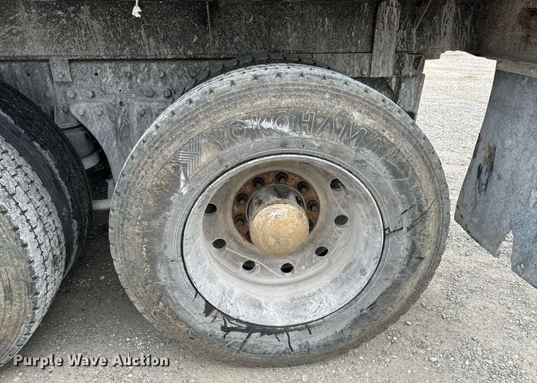 image for item NM9165 1984 Kenworth W900  dump truck