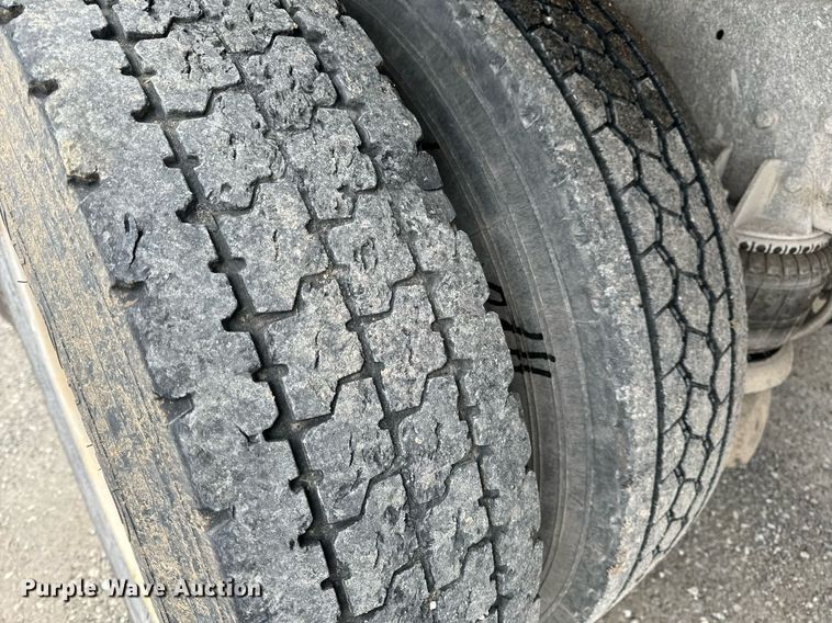 image for item NM9165 1984 Kenworth W900  dump truck