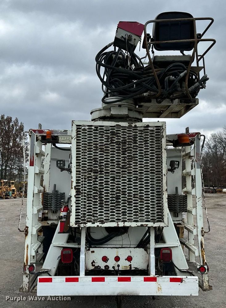 image for item NM9166 2008 International WorkStar 7600  crane truck