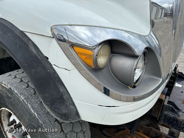 image for item NM9166 2008 International WorkStar 7600  crane truck