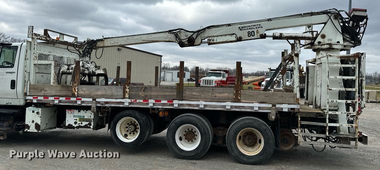 image for item NM9166 2008 International WorkStar 7600  crane truck