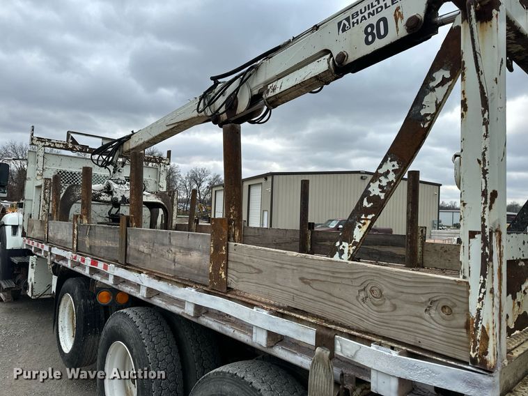 image for item NM9166 2008 International WorkStar 7600  crane truck