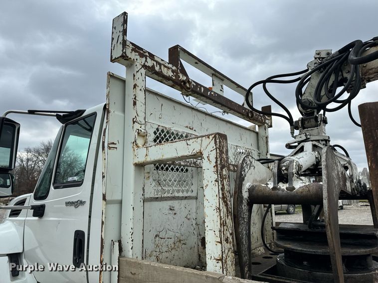 image for item NM9166 2008 International WorkStar 7600  crane truck