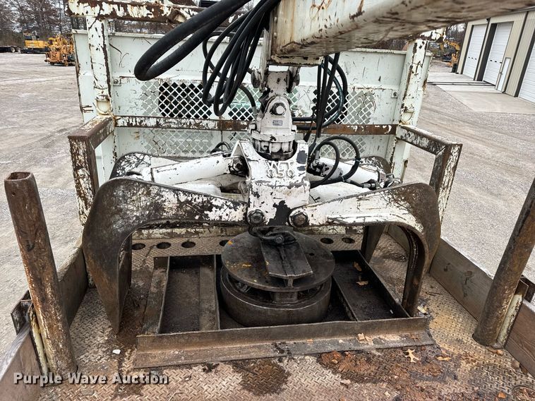 image for item NM9166 2008 International WorkStar 7600  crane truck