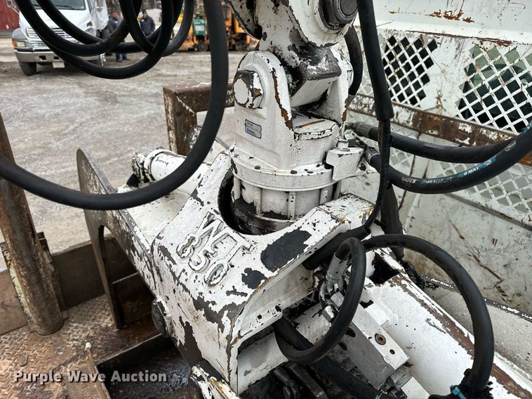 image for item NM9166 2008 International WorkStar 7600  crane truck