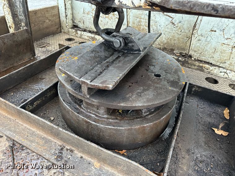 image for item NM9166 2008 International WorkStar 7600  crane truck