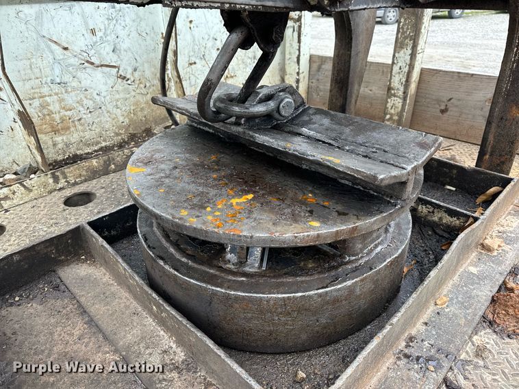 image for item NM9166 2008 International WorkStar 7600  crane truck