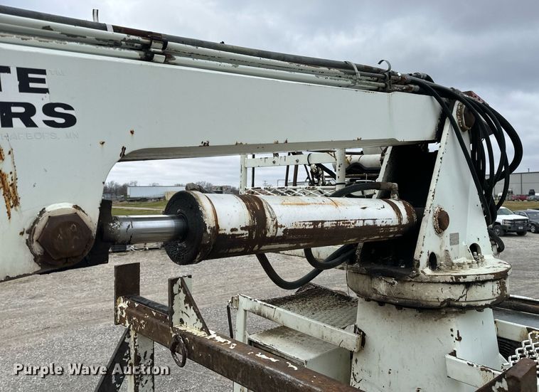 image for item NM9166 2008 International WorkStar 7600  crane truck