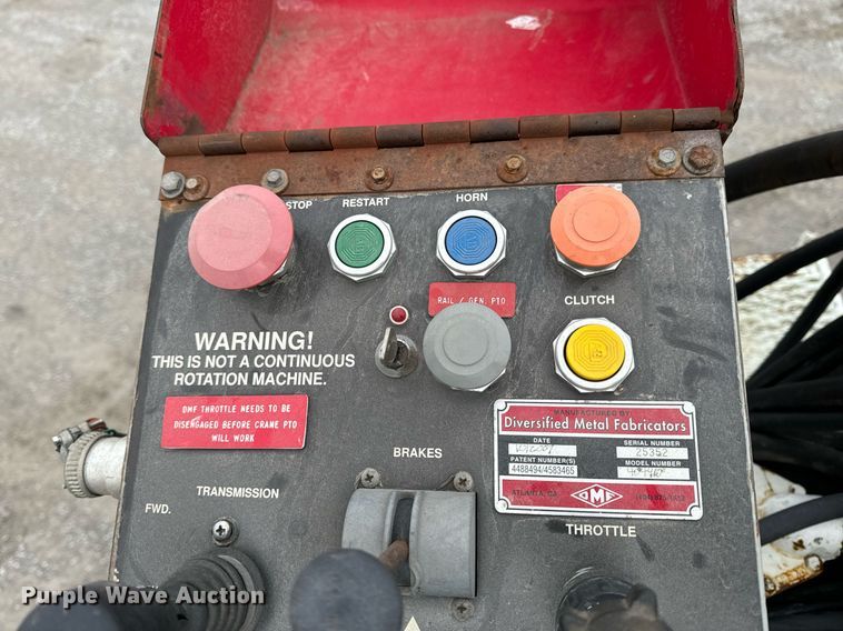 image for item NM9166 2008 International WorkStar 7600  crane truck