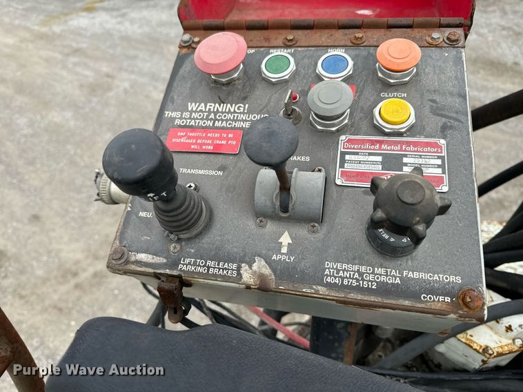 image for item NM9166 2008 International WorkStar 7600  crane truck