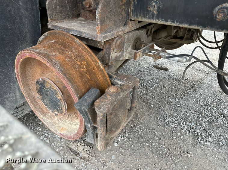 image for item NM9166 2008 International WorkStar 7600  crane truck