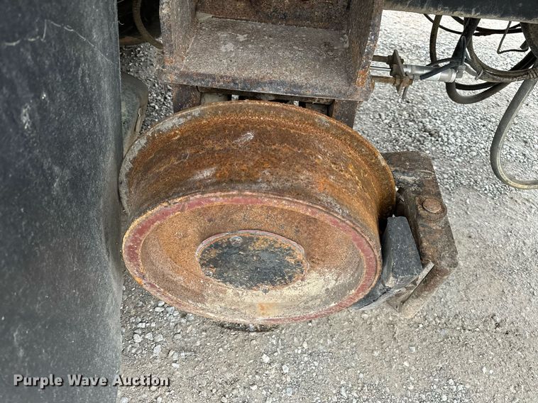 image for item NM9166 2008 International WorkStar 7600  crane truck