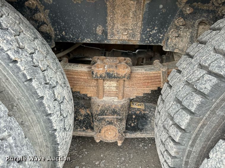 image for item NM9166 2008 International WorkStar 7600  crane truck