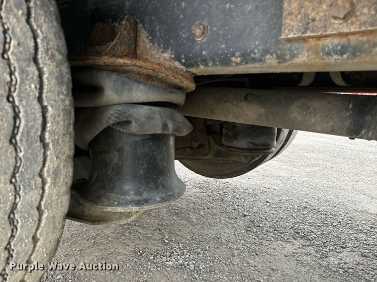 image for item NM9166 2008 International WorkStar 7600  crane truck