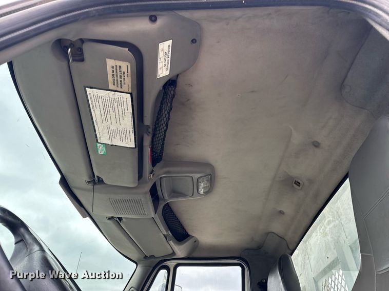 image for item NM9166 2008 International WorkStar 7600  crane truck