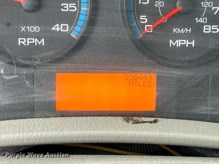 image for item NM9166 2008 International WorkStar 7600  crane truck