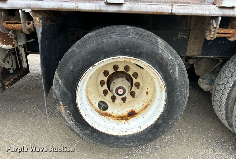 image for item NM9166 2008 International WorkStar 7600  crane truck