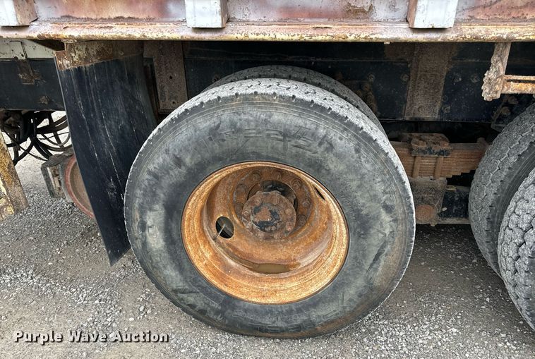 image for item NM9166 2008 International WorkStar 7600  crane truck