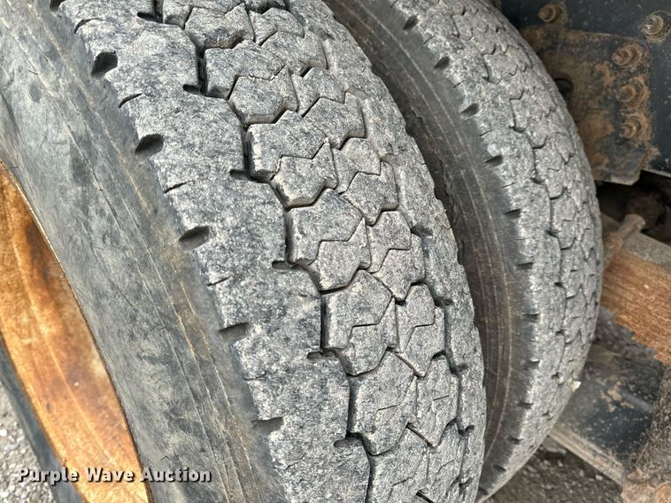 image for item NM9166 2008 International WorkStar 7600  crane truck