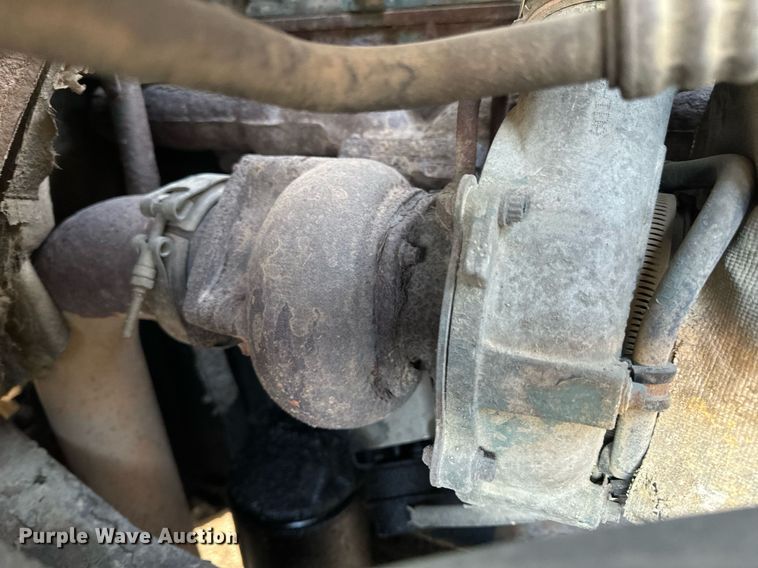 image for item NM9168 2002 International 4900  dump truck