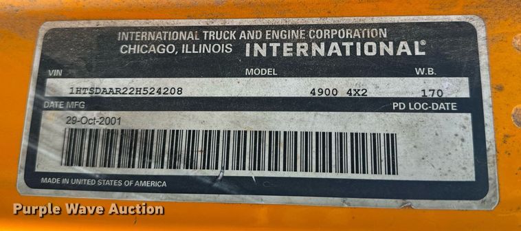 image for item NM9168 2002 International 4900  dump truck