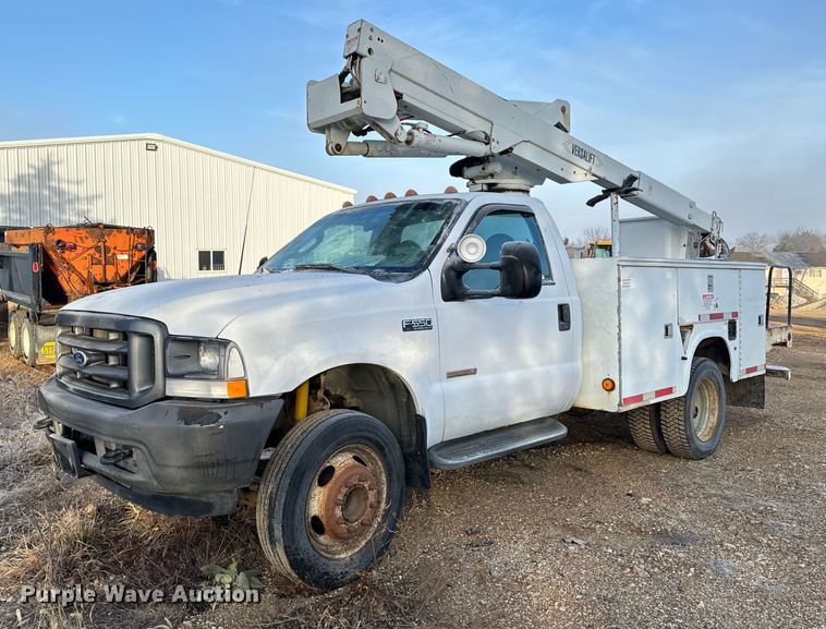 image for item NM9170 2003 Ford F550 Super Duty XL  bucket truck