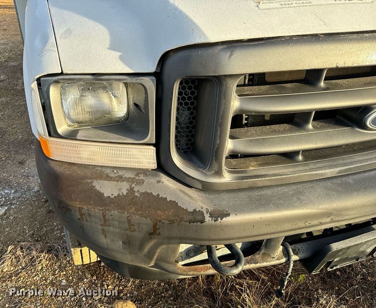 image for item NM9170 2003 Ford F550 Super Duty XL  bucket truck