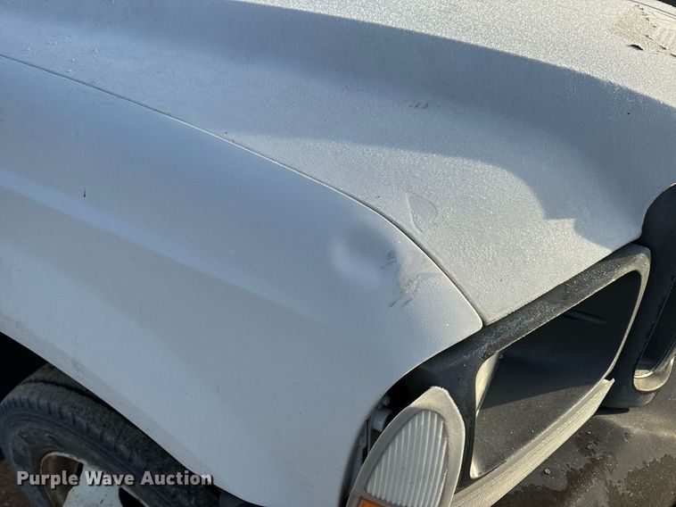 image for item NM9170 2003 Ford F550 Super Duty XL  bucket truck