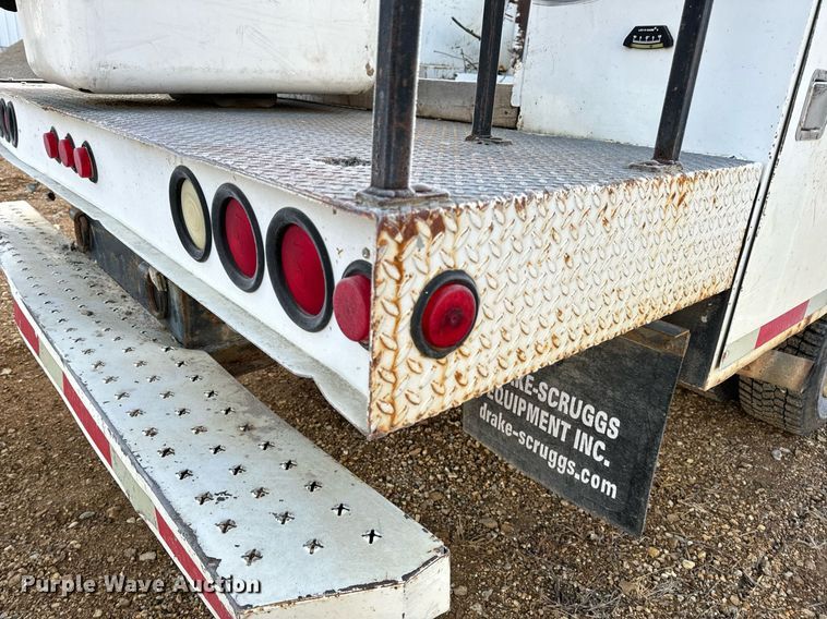 image for item NM9170 2003 Ford F550 Super Duty XL  bucket truck