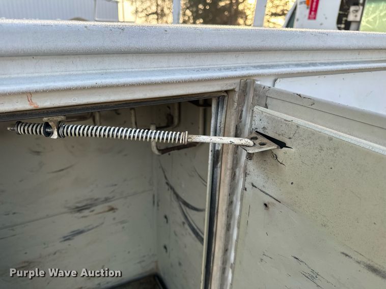 image for item NM9170 2003 Ford F550 Super Duty XL  bucket truck