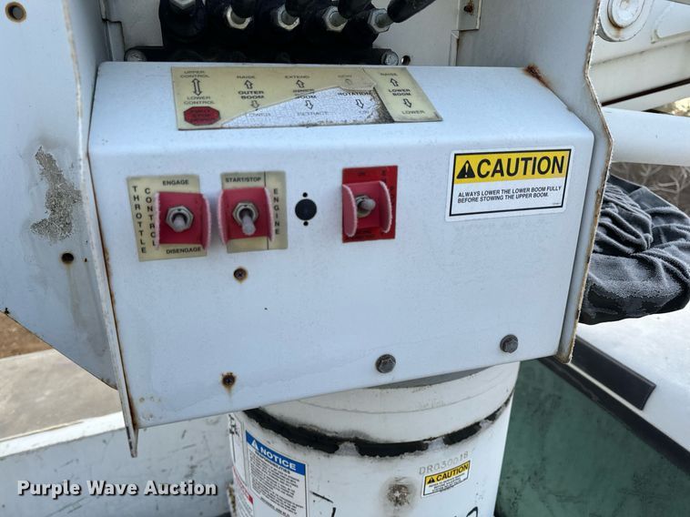 image for item NM9170 2003 Ford F550 Super Duty XL  bucket truck