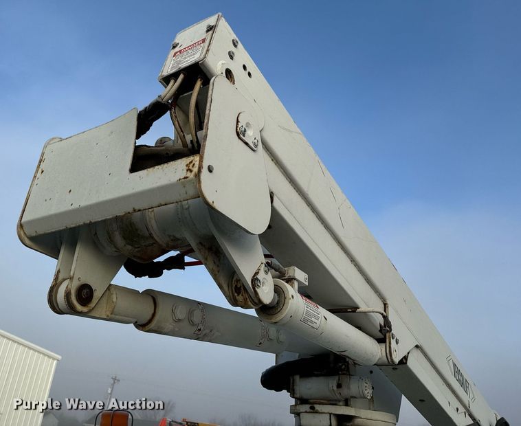 image for item NM9170 2003 Ford F550 Super Duty XL  bucket truck