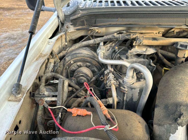 image for item NM9170 2003 Ford F550 Super Duty XL  bucket truck