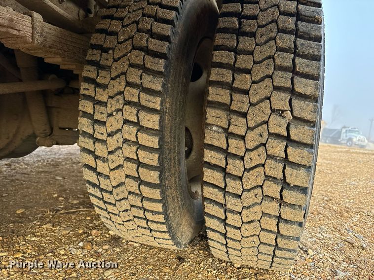 image for item NM9170 2003 Ford F550 Super Duty XL  bucket truck