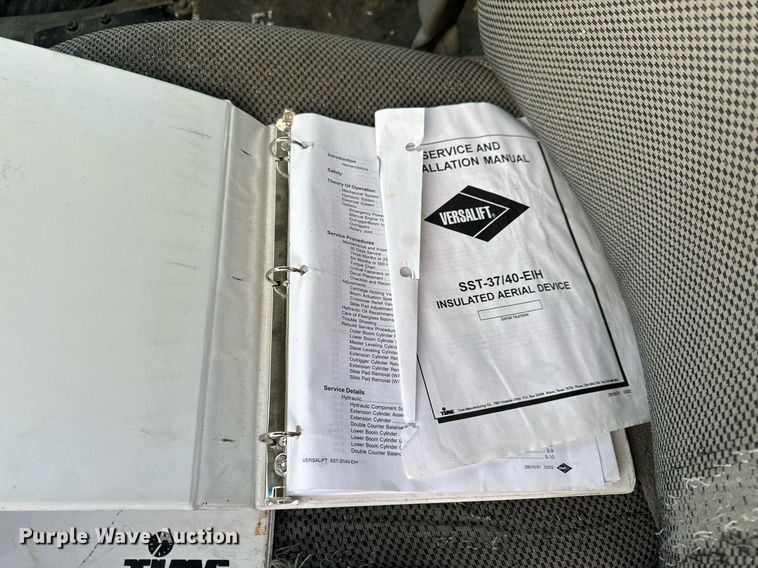 image for item NM9170 2003 Ford F550 Super Duty XL  bucket truck